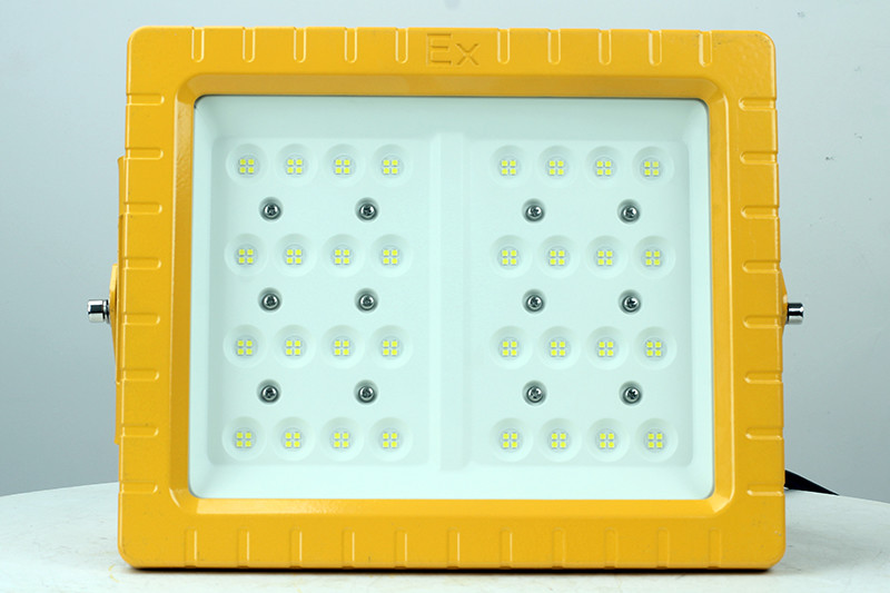 黄片免费在线观看视频 XQD8100LED防爆灯-I型亮黄色